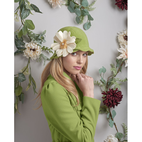 Hatte  3 størrelser snitmønster 8573