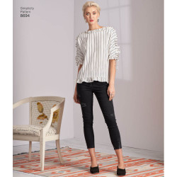 Bluse m/snøre på skulder snitmønster 8694