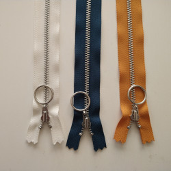 4mm YKK-lynlås  ikke delbar m/ring
