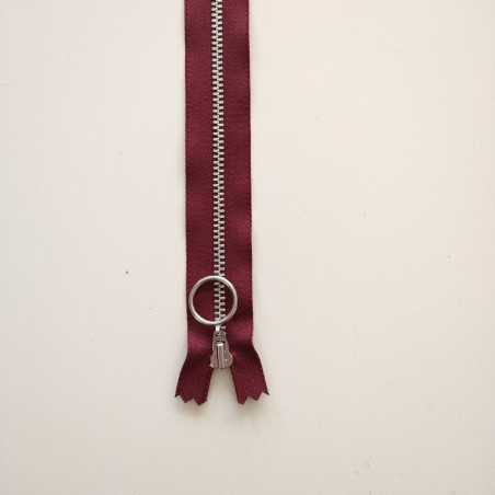 4mm YKK-lynlås  ikke delbar m/ring