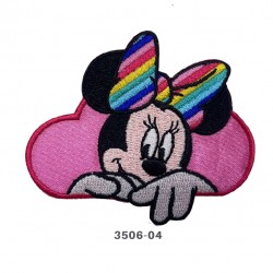 Minnie med regnbue sløjfe broderet strygemærke