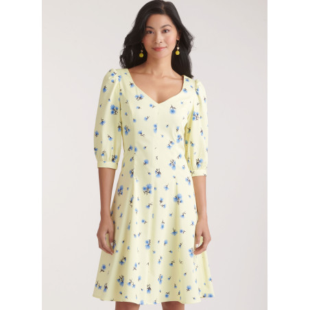 Kjole i baner New look snitmønster  N6776