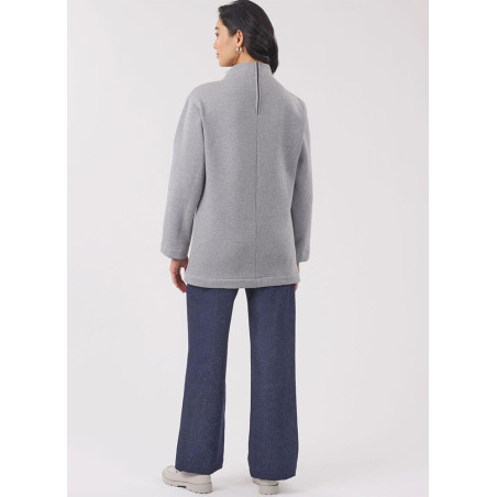 Modelbillede af New Look N6814,  bluse og bukser med afslappet hverdagslook.