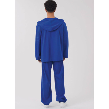 Modelbillede af New Look N6818, hættetrøje og bukser i strik, unisex.