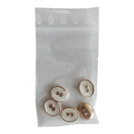 Oval perlemor knap 10×12 mm med guldkant og 2 huller – pakket med 5 stk.