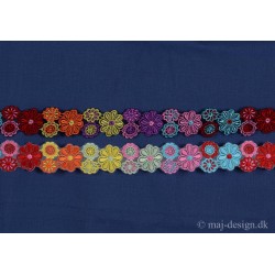 Multifarvet bånd m/blomster 35mm bred