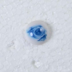 Knap m/øje Hvid m/Blå blomst 20 mm
