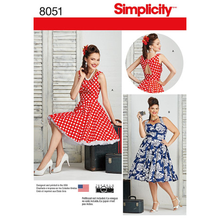 Sommerkjole med åben ryg også plusmode Simplicity snitmønster 8051
